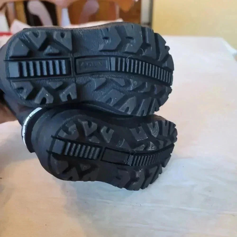 Columbia POWDERBUG YC1145-012 Boy Girl Unisex Toddler Size 6 Snow Boots Black - Picture 5 of 6